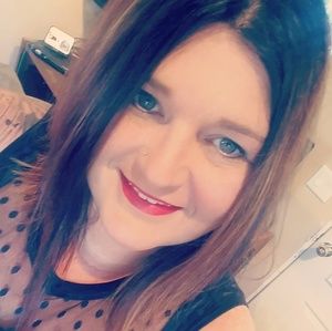 Meet your Posher, Stacy